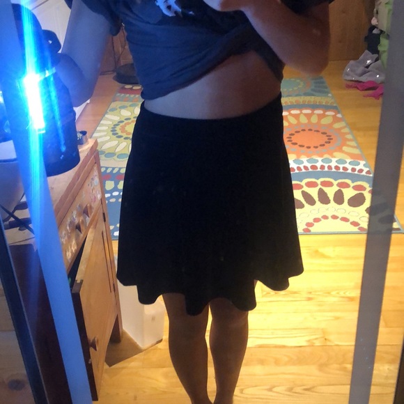 Tobi Velvet Mini Skirt - Picture 3 of 3